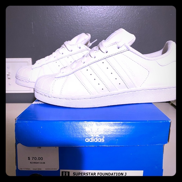 Size 4Y adidas original White - Picture 1 of 5